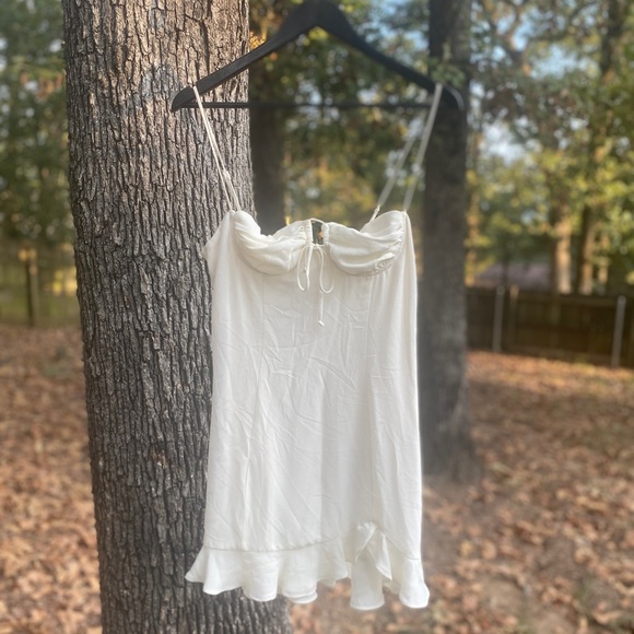 Selfie Leslie Sky Light Drawstring Bust Mini Dress Ivory Size M White Coquette - Picture 2 of 8